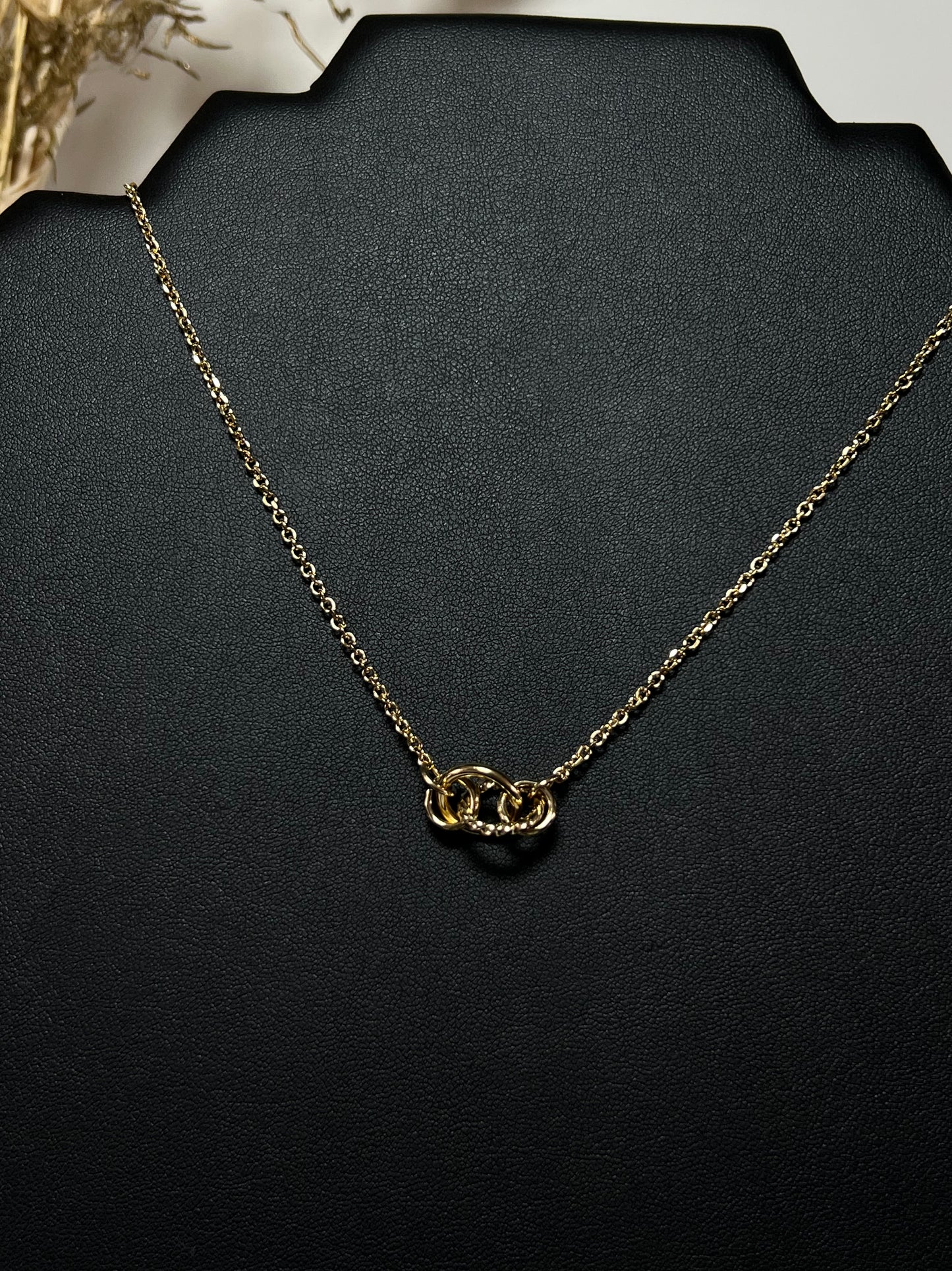 Ketting verbonden cirkels - Goud