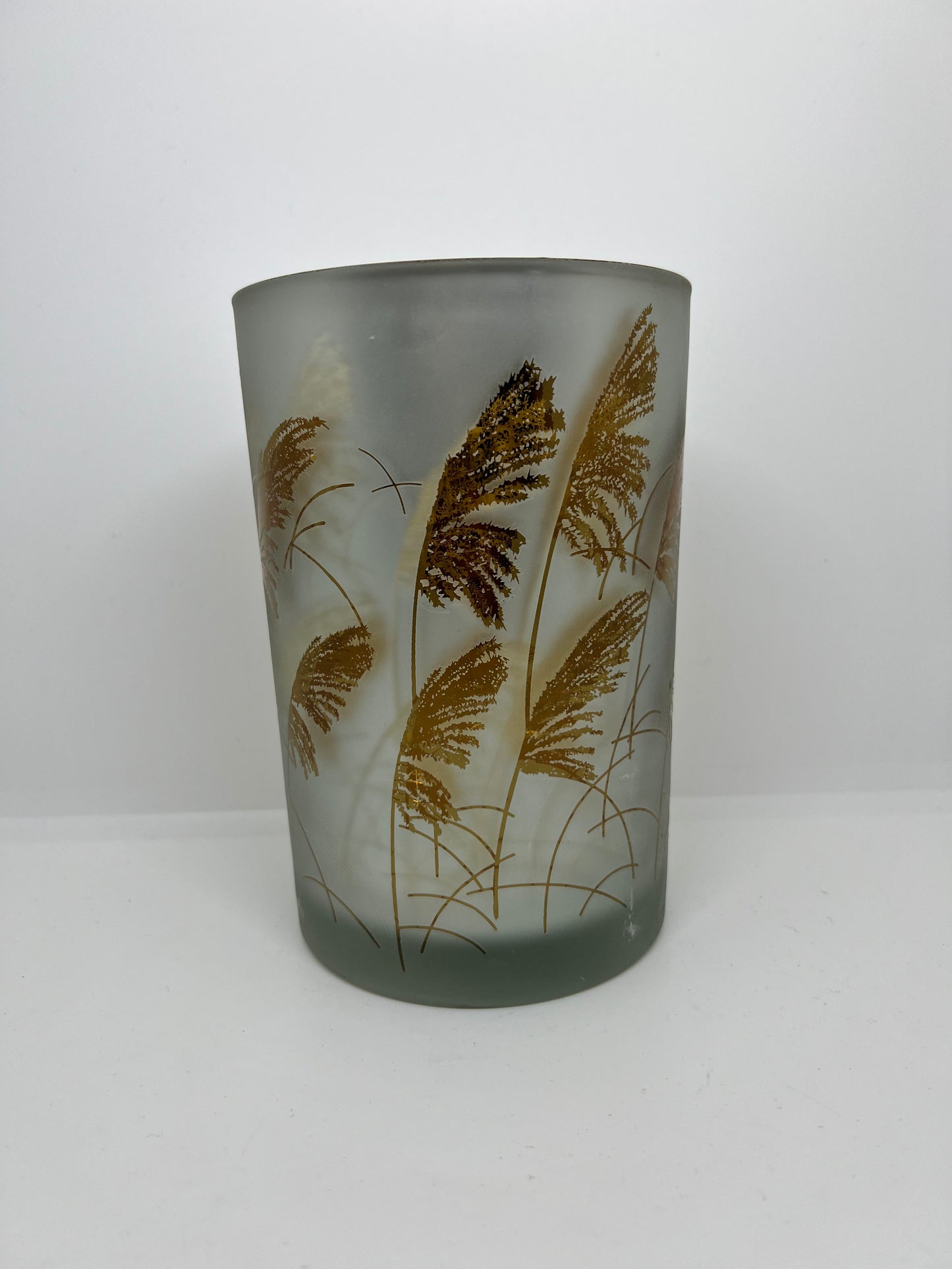 Plumes grass candle holder